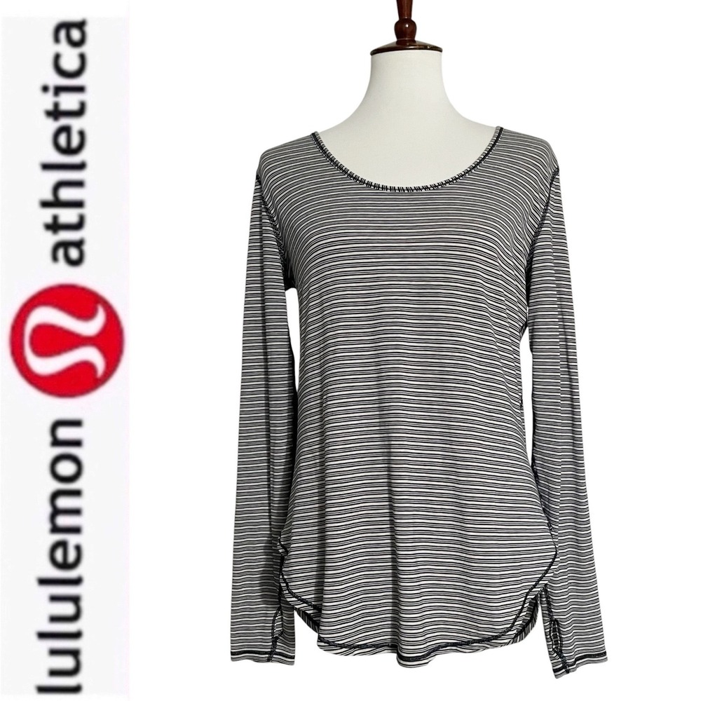 Lululemon Striped Yonigi 5 Year Long Sleeve Top‎ Thumbholes Curved Hem Size 8